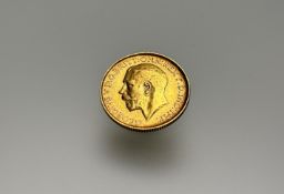 A George V gold sovereign 1912 7.99g
