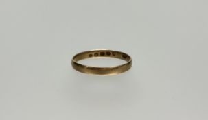 A 18ct gold wedding band S 2.02g