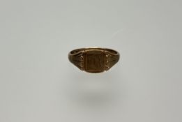 A 9ct gold signet ring with engraved initials D. M. B. N 2.44g