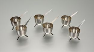A George V cased set of six silver toddy measures, William Bruford & Son, Birmingham 1911, of cup