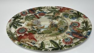A large Warner House decorative tray with polychrome exotic birds and flora (l. 62cm)