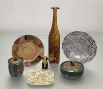 A collection of decorative wares comprising, a Alsager Pottery lidded dish and lidded pot (h-