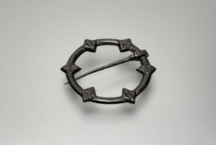 An Alexander Ritchie Glasgow Iona silver circular celtic plaid brooch: d. x 5cm Glasgow 1931 12.83g