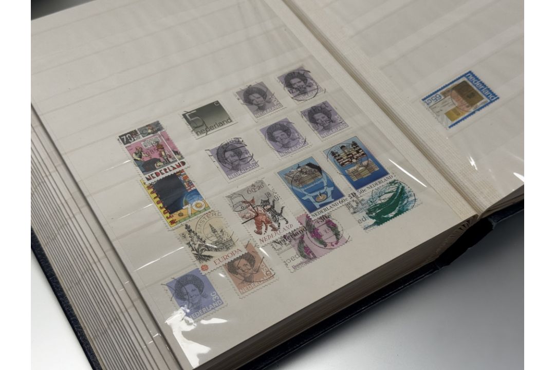 A set of three albums containing a collection of the Netherlands (Holland) Stamps, the older album - Image 6 of 13
