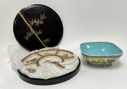 An early 20thc Chinese famille rose glazed porcelain footed bowl decorated with polychrome enamelled