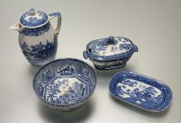 A collection of 19thc Chinese blue and white wares comprising, a teapot (h-22cm), a bowl, lidded