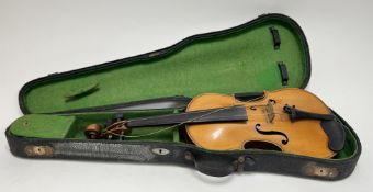 An early 20thc satinwood French Jerome Thibouville-Lami violin bearing “Sarasate El d’apres Nicolaus