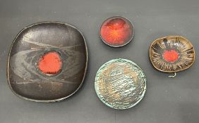 A collection of Chelsea Pottery comprising a Mid-Century footed bowl featuring a central bright