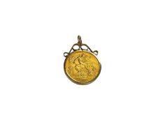 George V gold half sovereign, 1915, in 9ct gold pendant mount
