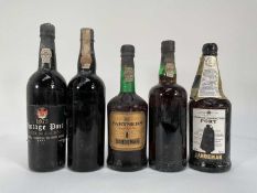 Five bottles of port, Quinta Do Cachao 1975, Sandeman (x2), Peatlings 20 year old Tawney port and an