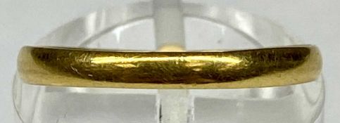 22CT GOLD WEDDING BAND, size M, 1.4gms Provenance: private collection Conwy