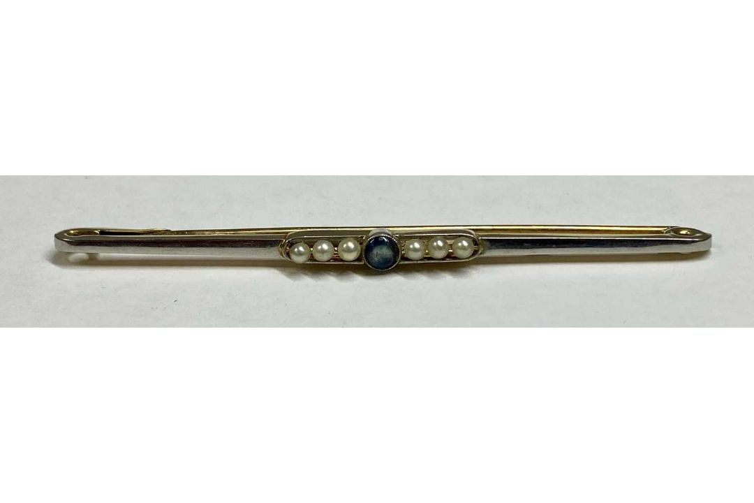 WHITE & YELLOW GOLD BAR BROOCH, set with sapphire and seed pearls, stamped '585', 6.5cms (l), 4. - Image 4 of 4