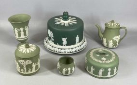 LARGE GREEN JASPER WARE CIRCULAR CHEESE DISH & COVER, 19th century, decorated in relief with a