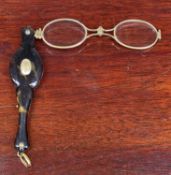 VICTORIAN TORTOISESHELL & GILT METAL LORGNETTE, 11cms (l) Provenance: private collection