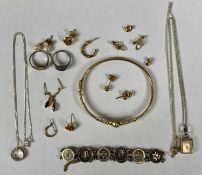 ASSORTED GOLD/GOLD TONE & SILVER JEWELLERY, including earrings, stone set bangle, coin design