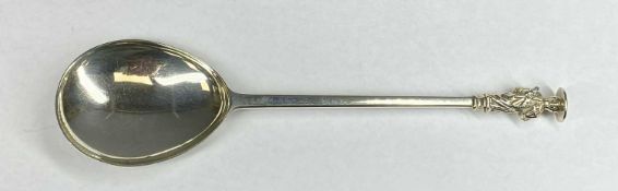 EDWARDIAN SILVER APOSTLE SPOON, with fig shaped bowl, rattail back and apostle terminal to square