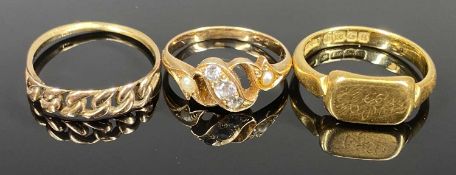 GROUP OF THREE GOLD RINGS, 18ct gold signet ring, size N, 4.4gms, 9ct gold knot ring, size P, 1.