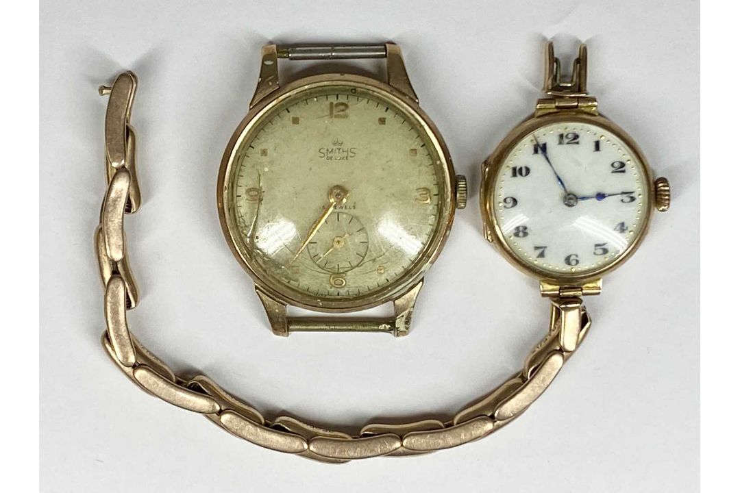 VINTAGE SMITHS DELUXE GENT'S 9CT GOLD WRISTWATCH, and vintage ladies' 9ct gold wristwatch with - Image 1 of 6