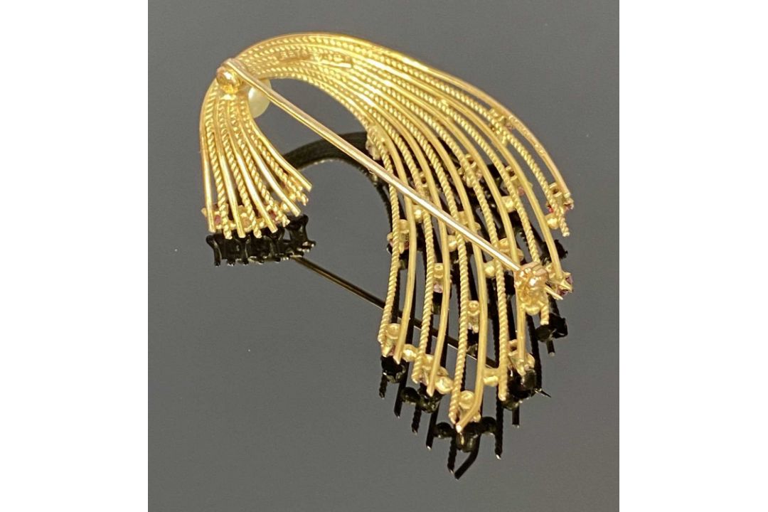 9CT GOLD STARBURST BROOCH set with small garnets and a pearl, approx. 50 x 35mms, 7.2gms Provenance: - Image 3 of 3
