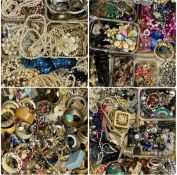 LARGE ASSORTMENT OF 20TH CENTURY COSTUME JEWELLERY, including bangles, bead necklaces, faux pearl
