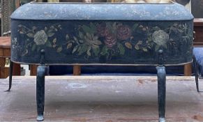 19TH C. PAINTED TOLE PEINTRE RAISED FIRE CURB, with gilt brass handles and four cabriole legs, 50