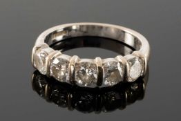 18CT WHITE GOLD FIVE STONE DIAMOND RING, 1.25cts overall approx., ring size N, 4.6gms