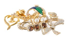 COSTUME JEWELLERY BY ATTWOOD & SAWYER, including brooches, rings, earrings etc.