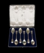 CASED SET OF VICTORIAN SILVER DESSERT SPOONS, London 1845, double-struck fiddle, thread, and shell