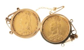 VICTORIAN GOLD DOUBLE SOVEREIGN BROOCH, Jubilee heads, one dated 1892, set in 9ct gold scroll brooch