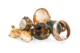 PARCEL OF YELLOW METAL JEWELLERY comprising 9ct gold and palladium cameo ring, 9ct gold diamond chip