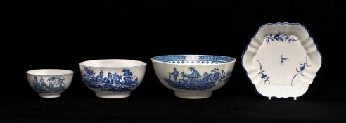 FOUR CAUGHLEY PORCELAIN ITEMS, including 'Carnation' pattern teapot stand with Salopian mark