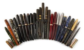 GROUP OF VARIOUS PENS including fountain pens by Blackbird, Parker, Swan, Conway Stewart, Waterman'