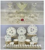 COLCLOUGH FLORAL PATTERN TABLEWARE, approx. 100 pieces, modern floral pattern baluster vase,