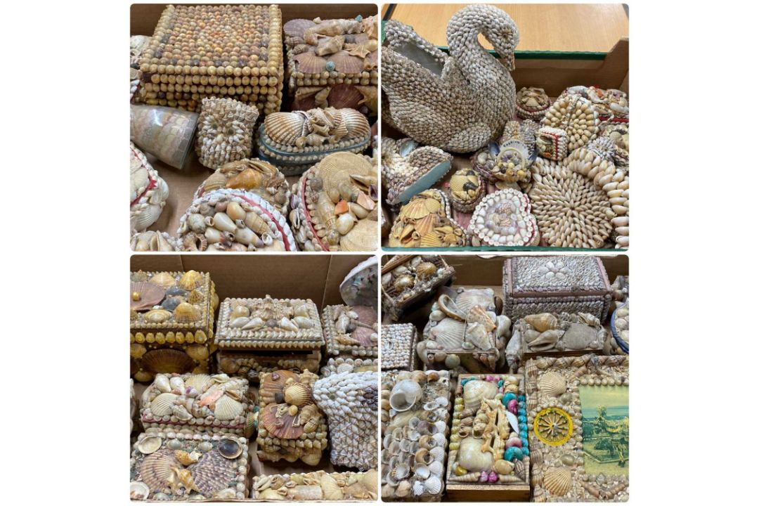 VINTAGE SEASHELL DECORATED BOXES & ORNAMENTS, large collection contained within four boxes - Image 1 of 8