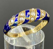 ANTIQUE YELLOW METAL SEED PEARL & BLUE ENAMEL RING, size Q-R, 3.3gms