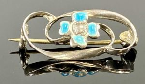 CHARLES HORNERART NOUVEAU SILVER & BLUE ENAMEL FLORAL BROOCH, 22 x 10mms