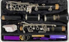 BUNDY RESONITE CLARINET, The Selmer Company, USA, in fitted travel case