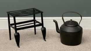METALWARE BACK PAINTED CAST FOOTMAN, 34 (h) x 41 (w) x 26cms (d) and an old large kettle 36 x