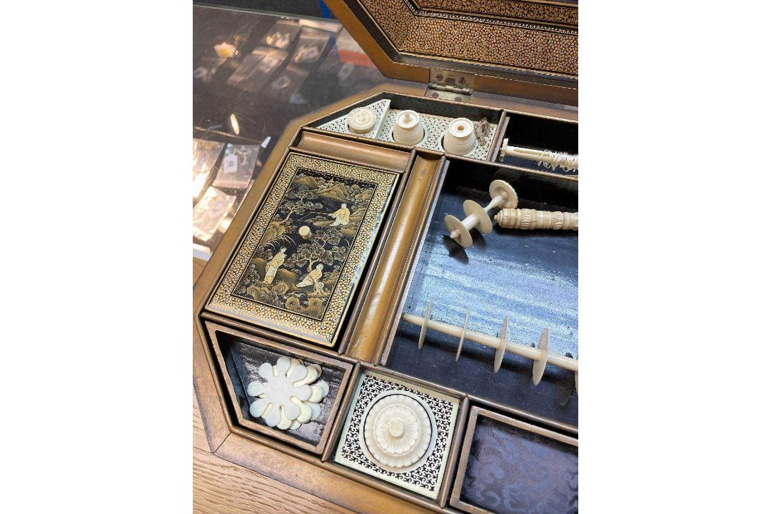FINE CHINESE BLACK & GOLD LACQUER WORK BOX, 19th C., canted rectangular cushion form, fitted - Image 15 of 42