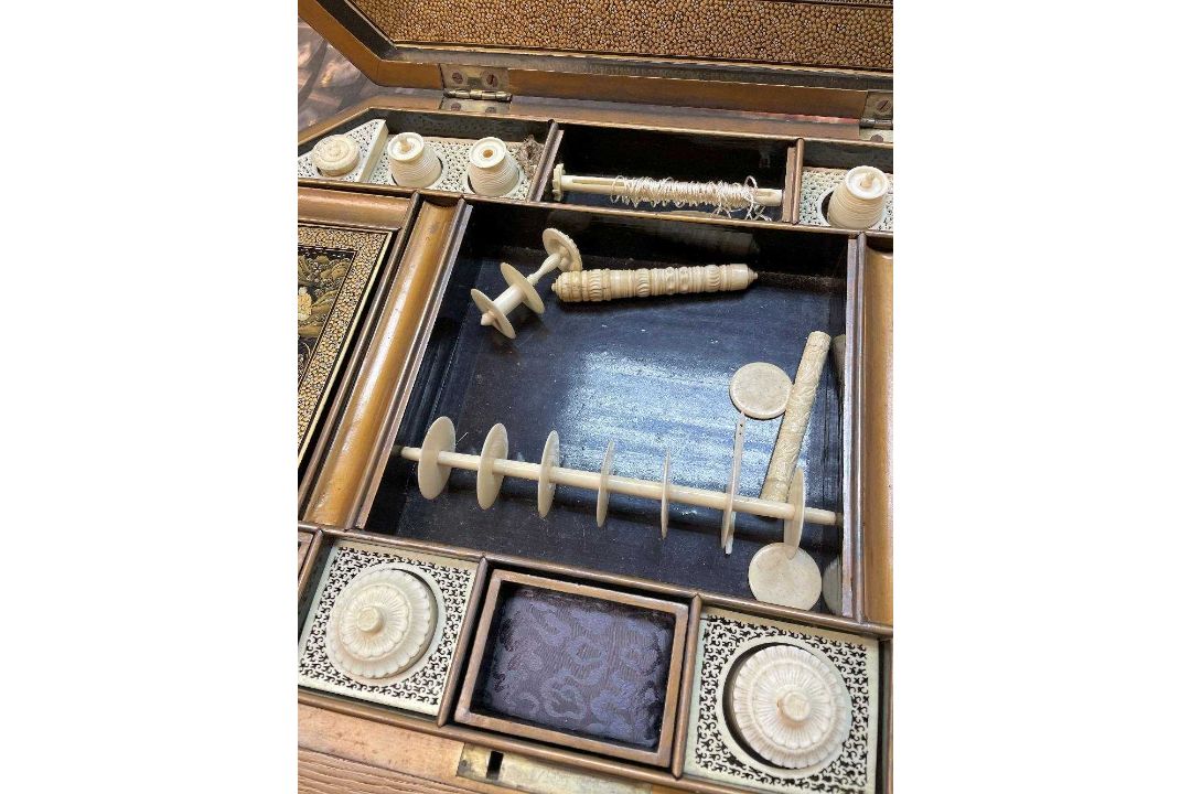 FINE CHINESE BLACK & GOLD LACQUER WORK BOX, 19th C., canted rectangular cushion form, fitted - Image 16 of 42