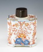 CHINESE IMARI TEA CADDY, Kangxi, with copper cover, 11cms (h) Provenance: private collection Newport