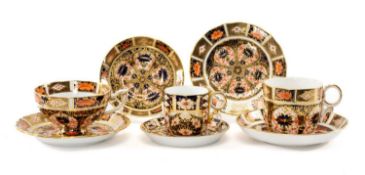GROUP ROYAL CROWN DERBY IMARI CHINA comprising, 241 coffee can and saucer (saucer with hairline