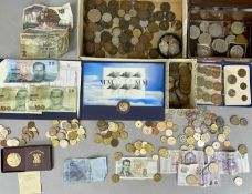ASSORTMENT OF WORLD COINS & BANK NOTES, mainly 20th century Provenance: deceased estate Conwy