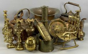 ASSORTED METALWARE, antique and later, including 4 copper kettles, 30cms (h) the largest, circular