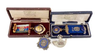 MILITARY CLUB HOUSE: R.A.O.B. & OTHER MEDALS/BADGES, including WW1 King's Shropshire Light