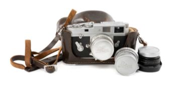PHOTOGRAPHY CLUB HOUSE: LEICA M2 35mm RANGEFINDER CAMERA, 1964, chrome, serial number 1092763,