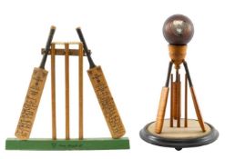 CRICKET CLUB HOUSE: INTERESTING 1920'S CRICKET TROPHY, bat and stumps supporting cup and cricket