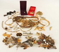 ASSORTMENT OF GOLD COLOURED COSTUME JEWELLERY, and a quantity of cufflinks including two pairs of