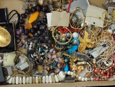 ASSORTMENT OF COSTUME JEWELLERY Provenance: private collection Denbighshire