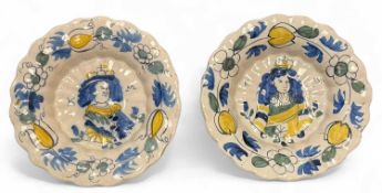 PAIR OF DUTCH DELFT ROYAL PORTRAIT DISHES, circa 1700, centred with a portrait of William and